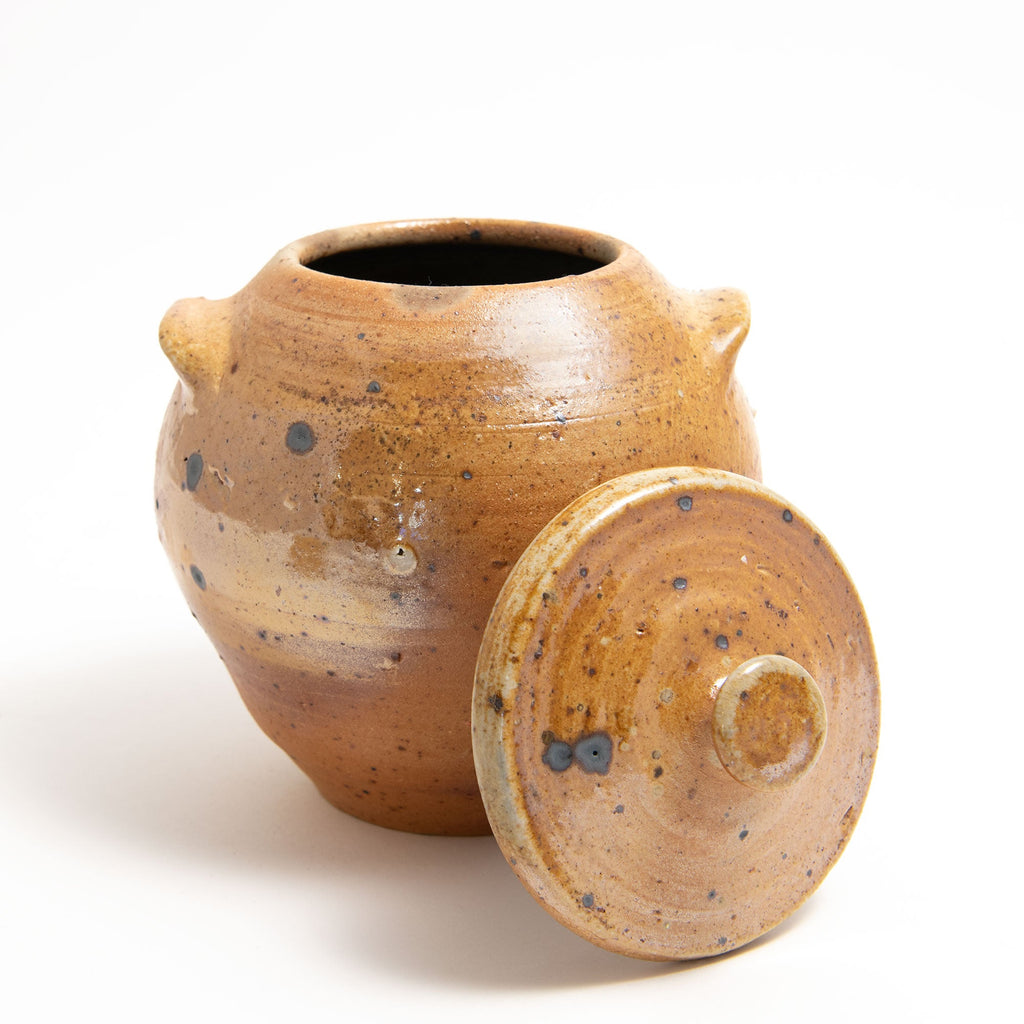 Petit pot à couvercle